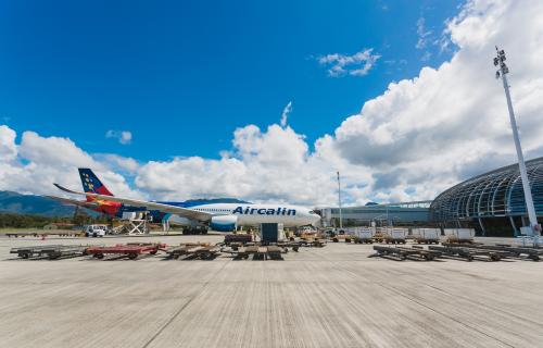 Aircalin avion sur le tarmac aéroport La Tontouta